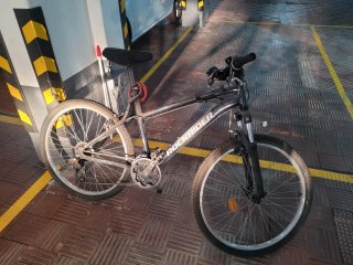 Bicicleta de Montaña Rockrider Negra