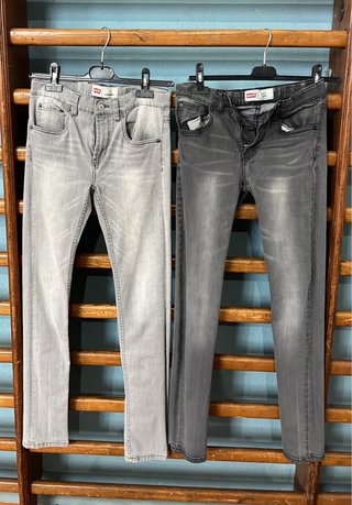 2 Pantalones Levi's Grises Talla M