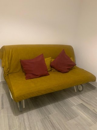 Sofá-cama Ikea mostaza