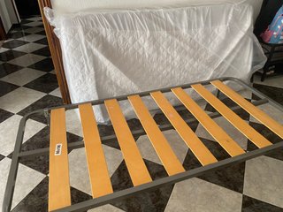 Cama de 90 con colchón y somier