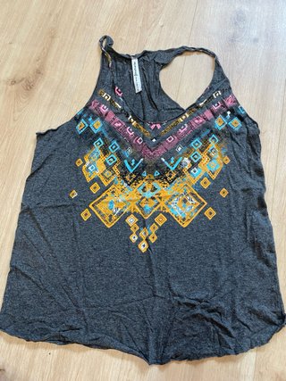 Camiseta de tirantes Stradivarius gris