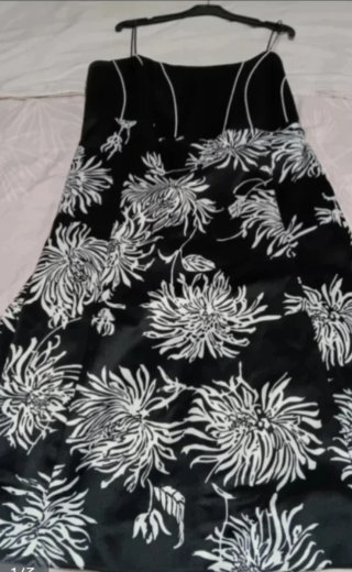 Vestido de fiesta negro y blanco sin marca