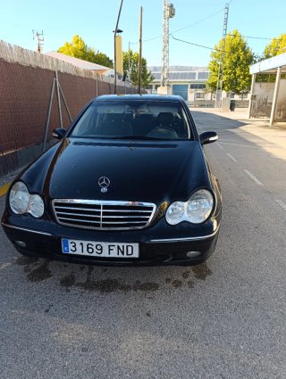 Mercedes-Benz Clase C 2003