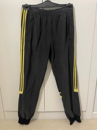 Pantalón de Chándal Adidas Negro y Amarillo meloco