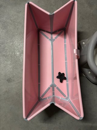Bañera Plegable Stokke Rosa con Soporte