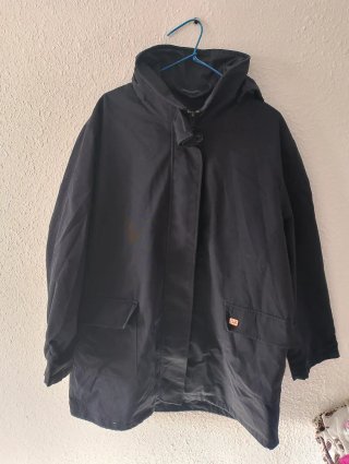 Abrigo azul marino con Capucha