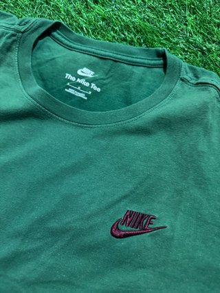 Camiseta Nike Verde Talla M