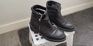 Botines Negros de Piel