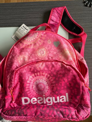 Mochila Desigual Rosa con Etiqueta