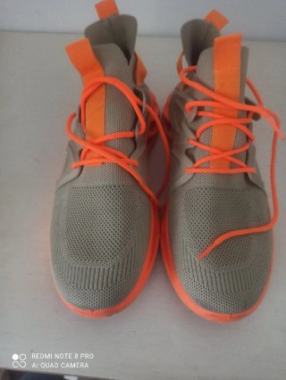 Zapatillas Deportivas Beige y Naranja