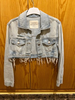 Chaqueta vaquera corta Stradivarius