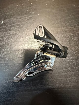 Desviador delantero Shimano Deore 2v