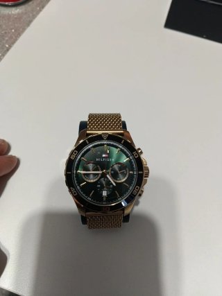 Reloj Tommy Hilfiger Dorado y Verde