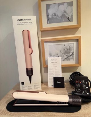 Plancha de pelo Dyson Airstrait