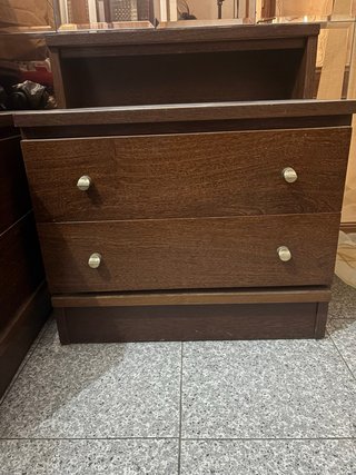 Conjunto de cabecero y mesitas de noche