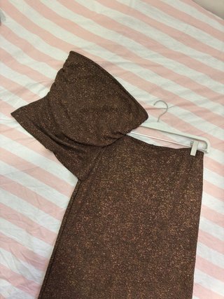 Conjunto de fiesta marrón