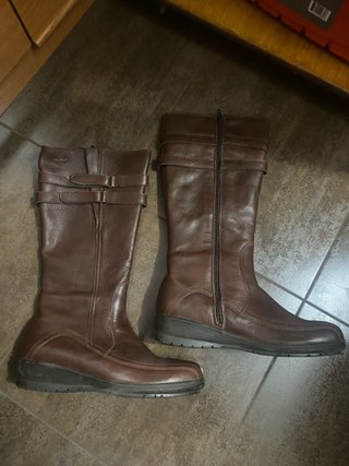 Botas Altas de Piel Marrones