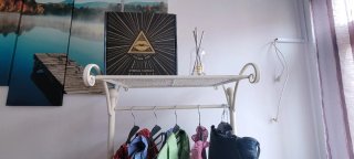 Lote de ropa y zapatos de mujer