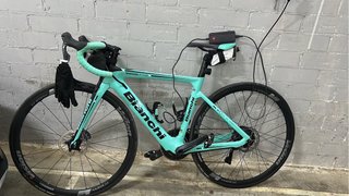 Bicicleta Eléctrica de Carretera Bianchi E-Aria.