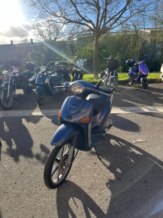 Scooter Piaggio Liberty Azul