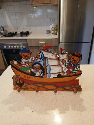Colgador Infantil de Pared Barco con Ositos
