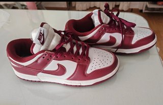 Zapatillas Nike Rojas y Blancas