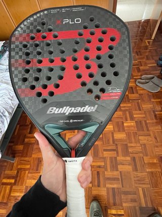 Pala de pádel Bullpadel Xplo 2025
