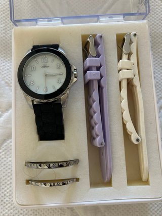 Reloj Viceroy Mujer con 3 esferas y 3 correas.