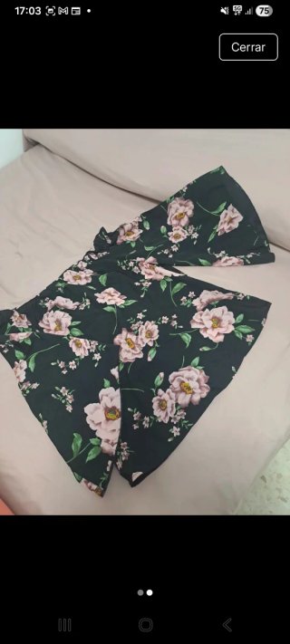 Blusa con estampado floral