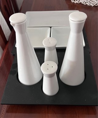 Set de decoración y vajilla.