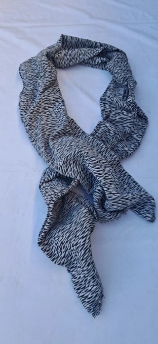 Pañuelo de cuello animal print