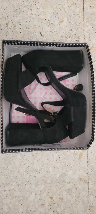 Zapatos de tacón negros