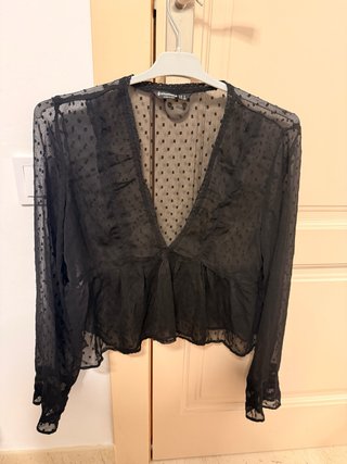 Blusa negra Stradivarius