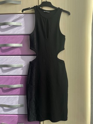 Vestido Negro Bershka