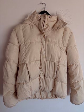 Abrigo acolchado beige