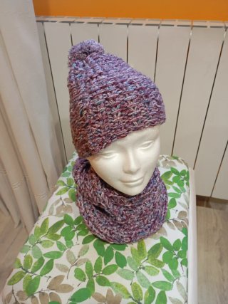 Conjunto de Gorro y Bufanda Artesanal