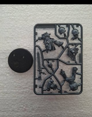 Campeón de Compañía Primaris Warhammer 40K