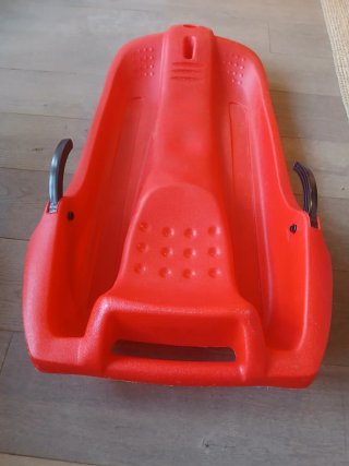 Trineo de Nieve Rojo