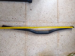 Manillar de Aluminio para Bicicleta 700mm. Dm31.5