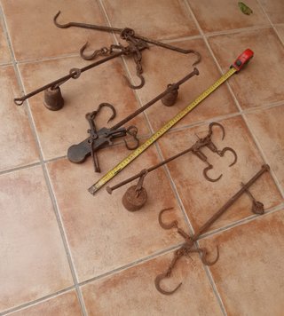 Disponibles CUATRO (4) Romanas Antiguas vintage