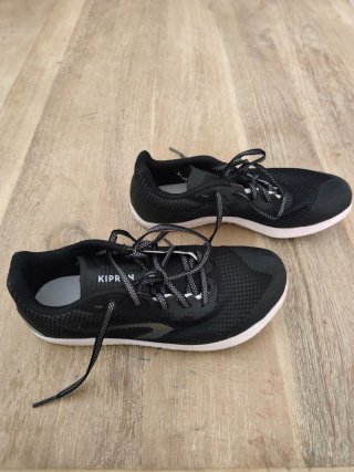 Zapatillas de Atletismo Kiprun Negras Talla 37