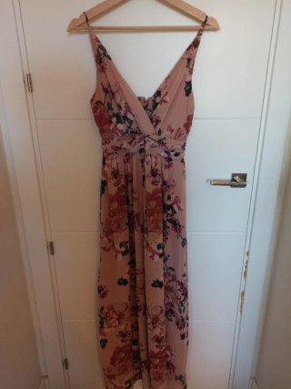 Vestido largo de invitada estampado de flores