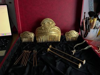 Set de 3 Peinetas y Aderezo para Pelo