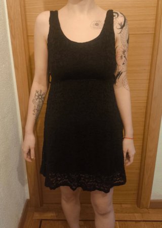 Vestido Negro de Encaje