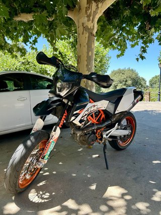 KTM 690 Enduro R Supermoto