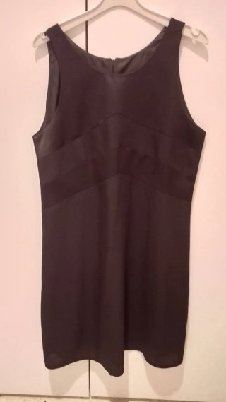 Vestido corto negro