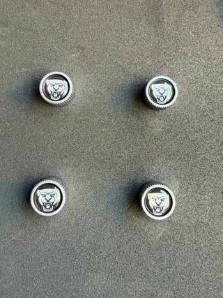4 Tapones de Válvula Jaguar Originales