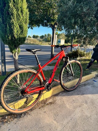 Bicicleta MTB KTM