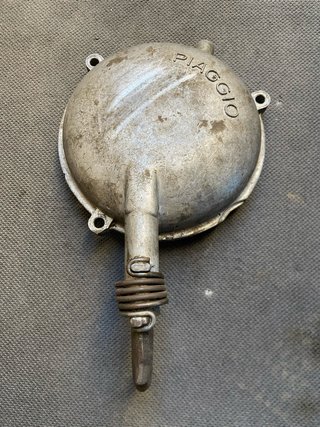 Tapa de embrague Piaggio para Vespa 125,150y 160cc
