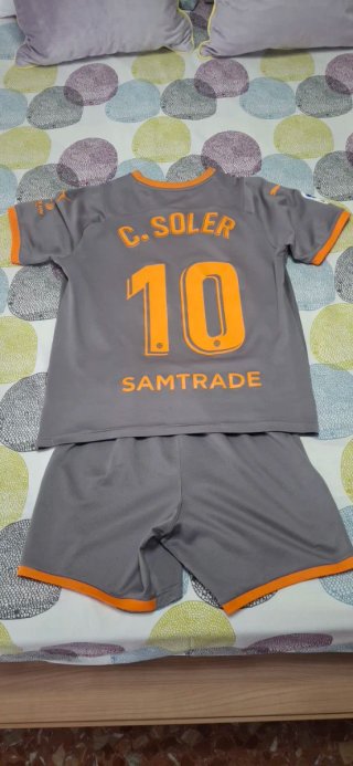 Equipación Valencia C. Soler 10, Talla 8-9 Años